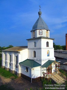 Свято-Троїцька церква в Лосинівці